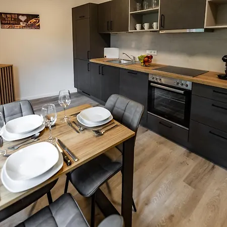 Eifelcomfort Modernes Apartment In Zentraler Lage Pruem Exterior photo