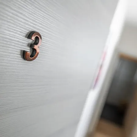 Eifelcomfort Modernes Apartment In Zentraler Lage Pruem Exterior photo
